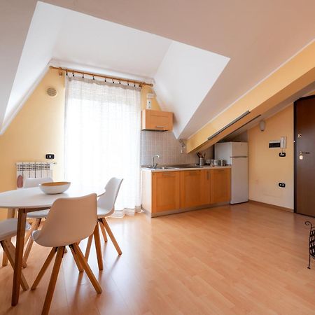 La Mansarda Apartment Кастел ди Сангро Екстериор снимка
