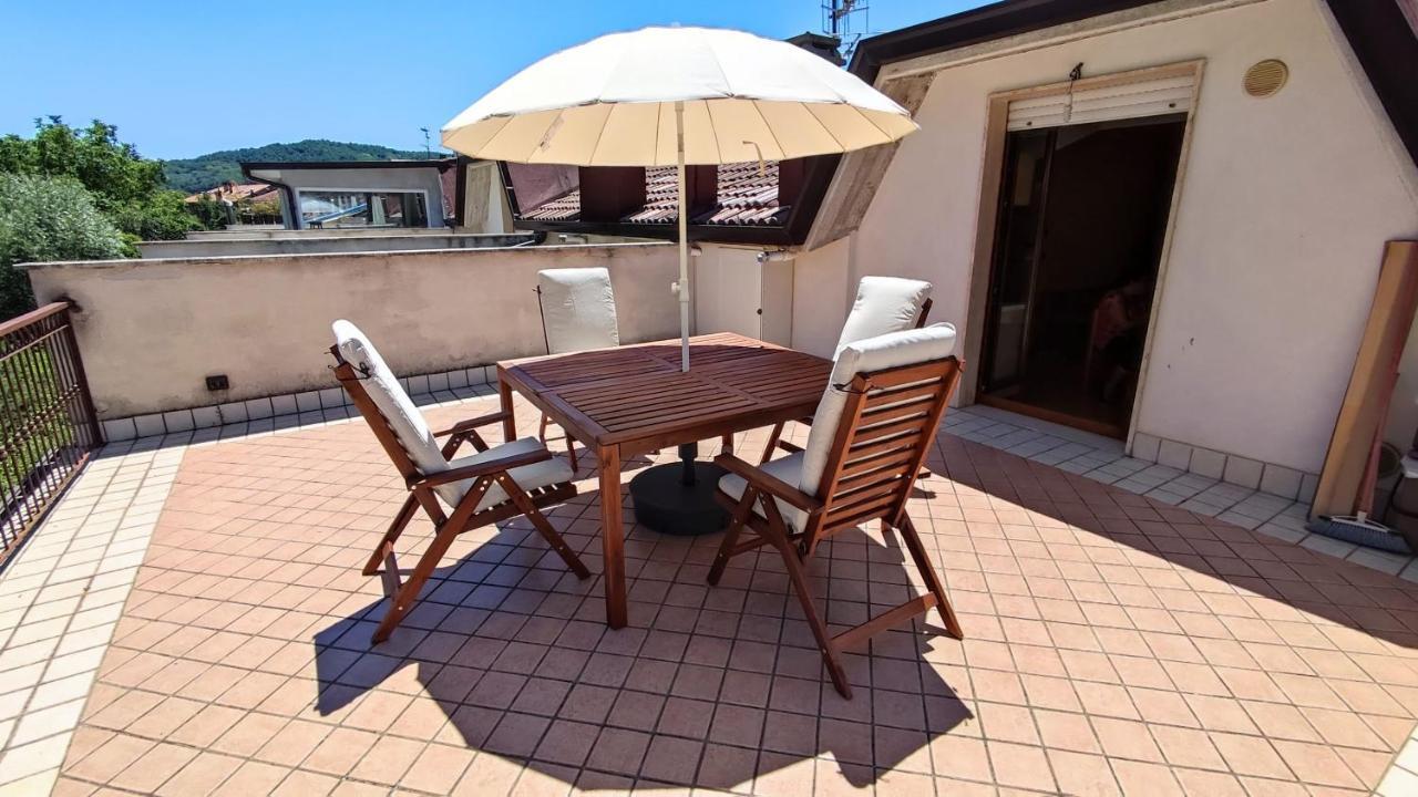 La Mansarda Apartment Кастел ди Сангро Екстериор снимка